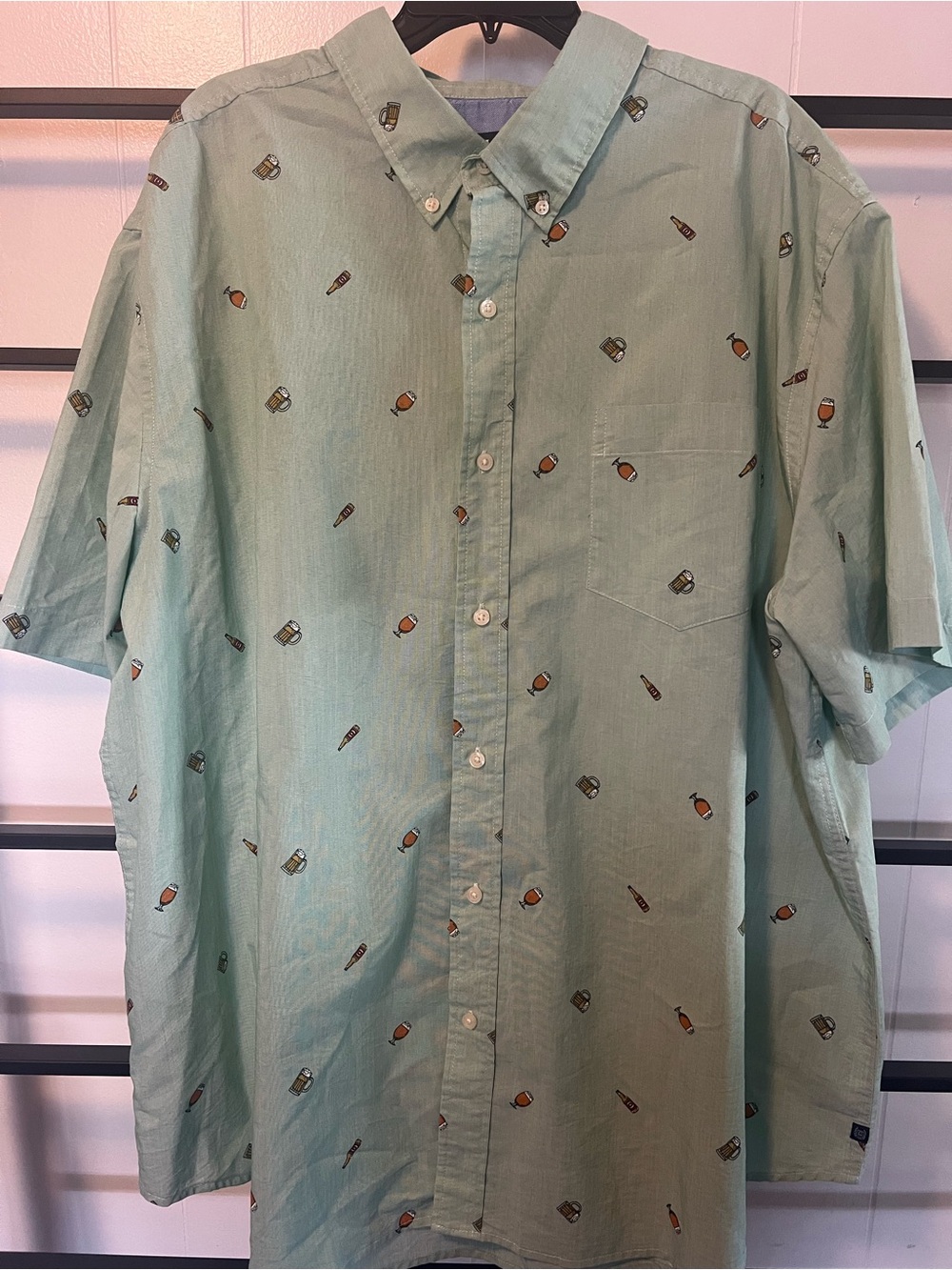 EUC Men’s Size 3X CHAPS SS Button Down, Stretch, Beer Themed F20
